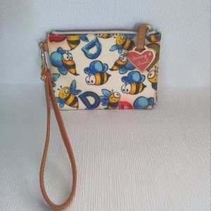 Dooney and Bourke Bumblebees wristlet (retired) nwot.